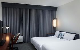 Courtyard By Marriott Denver Central Park